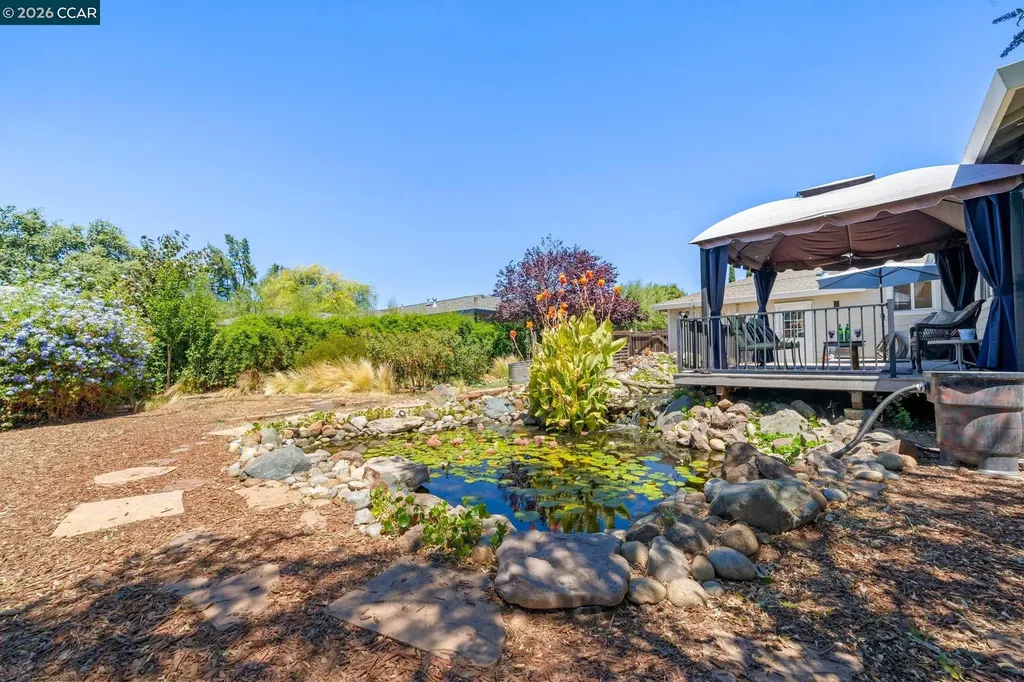 1361 La Vista Avenue Concord CA 94521