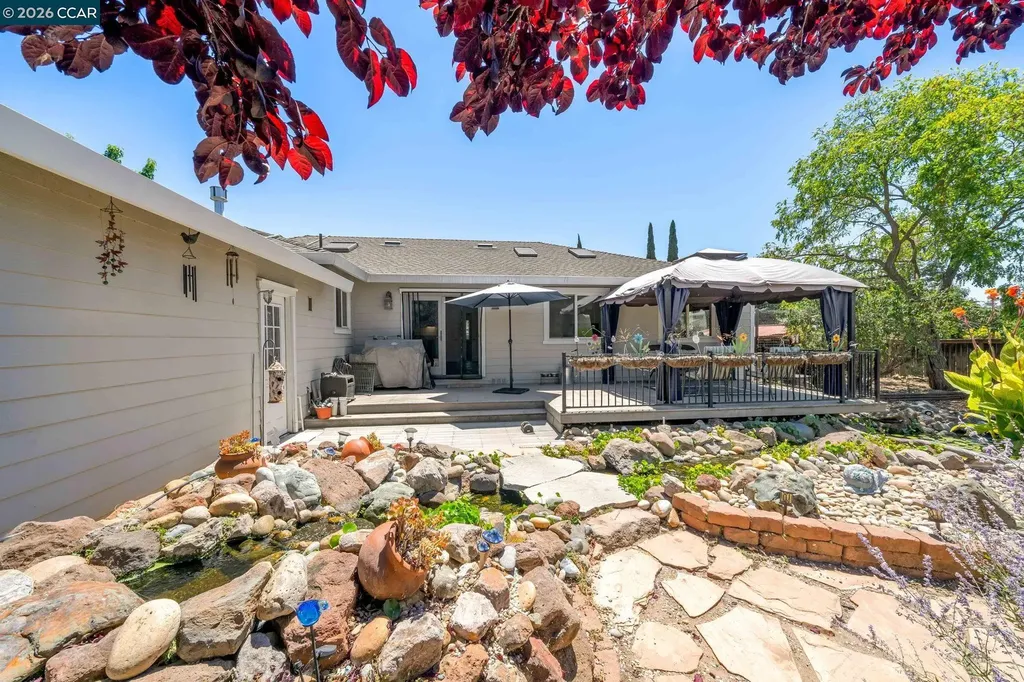 1361 La Vista Avenue Concord CA 94521