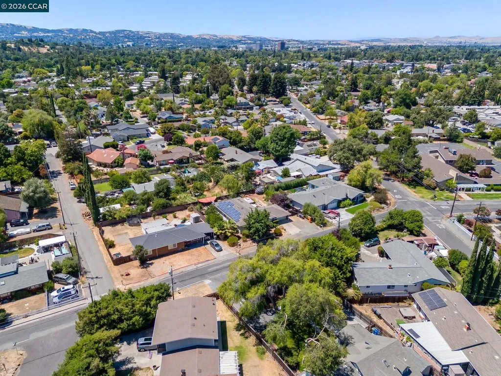 1361 La Vista Avenue Concord CA 94521