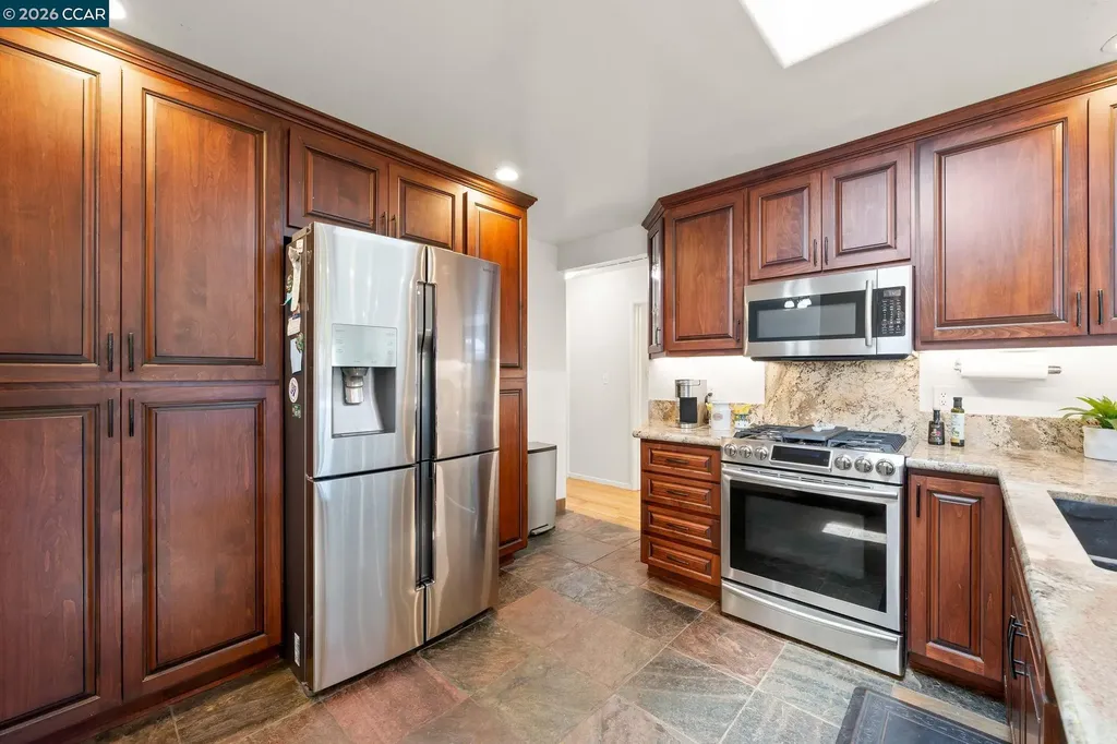 1361 La Vista Avenue Concord CA 94521