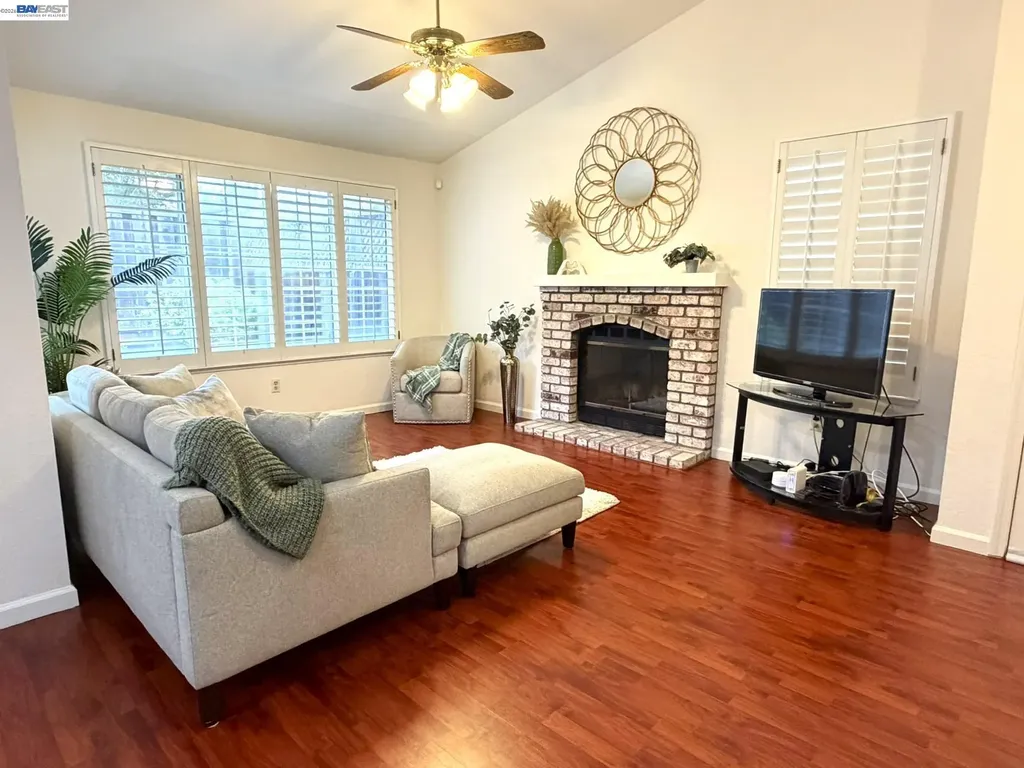 11651 Rolling Hills Place Dublin CA 94568