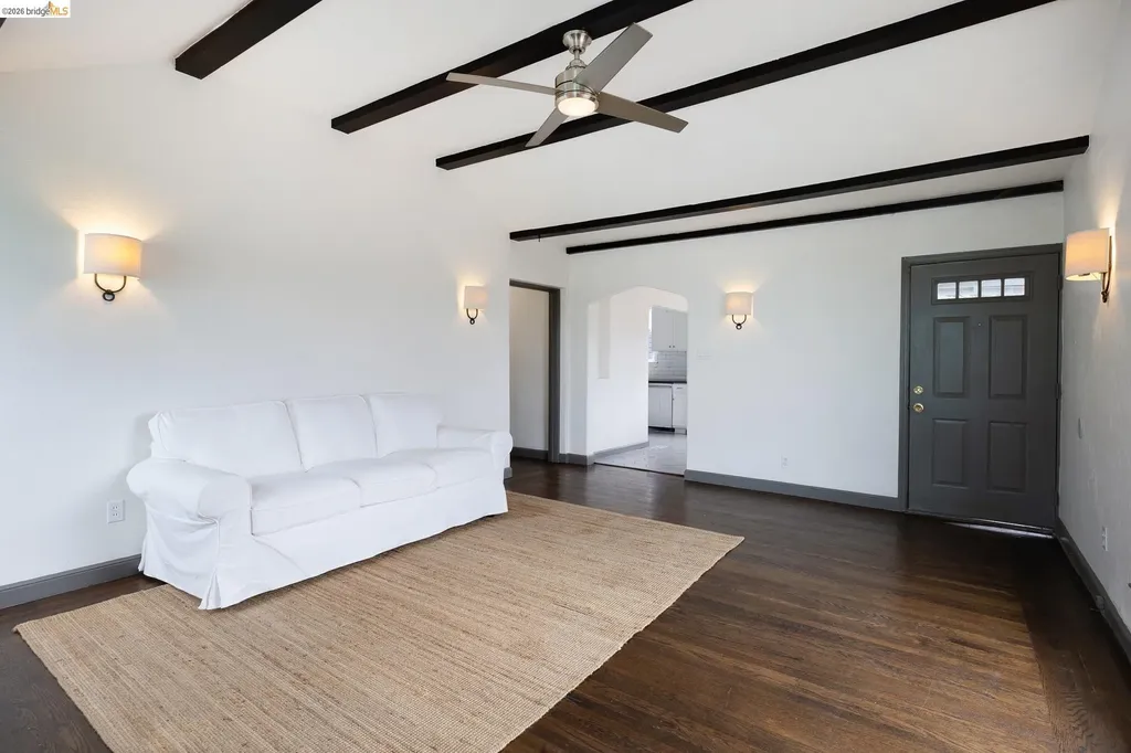 8342 Ney Avenue Oakland CA 94605