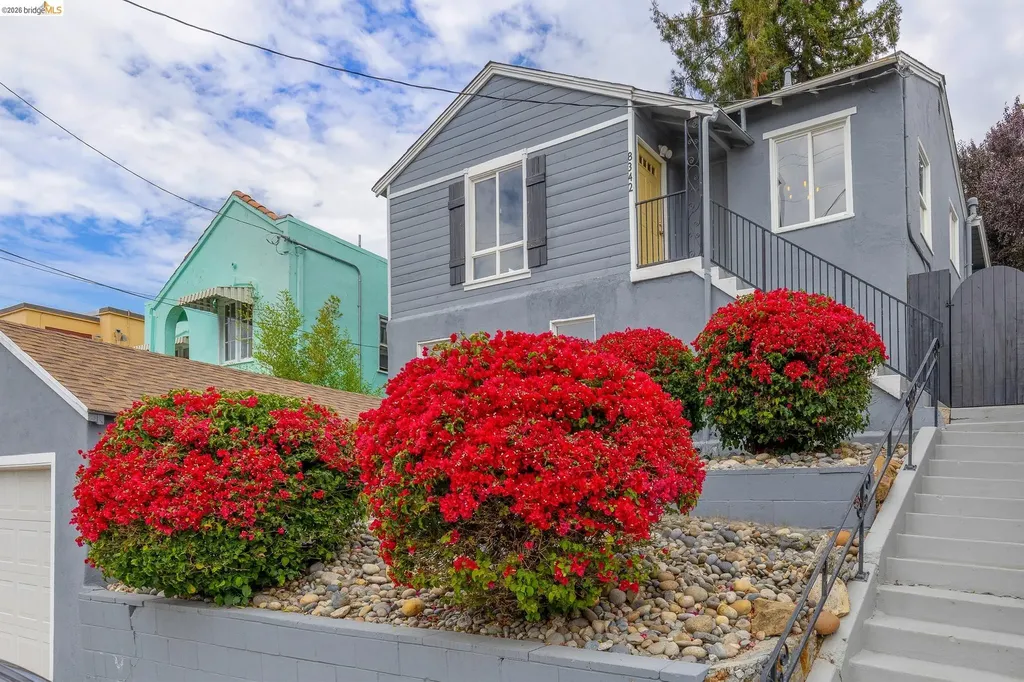 8342 Ney Avenue Oakland CA 94605