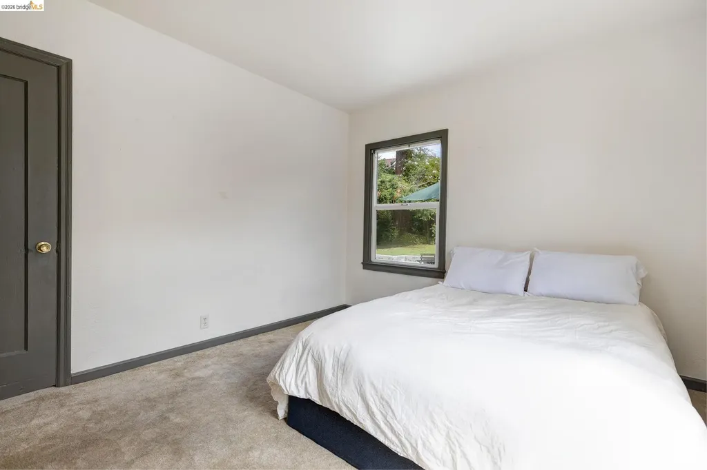 8342 Ney Avenue Oakland CA 94605