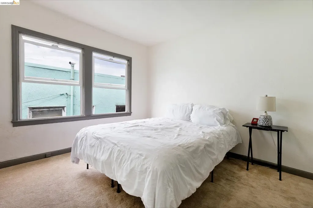 8342 Ney Avenue Oakland CA 94605