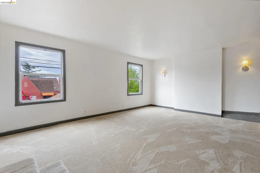 8342 Ney Avenue Oakland CA 94605
