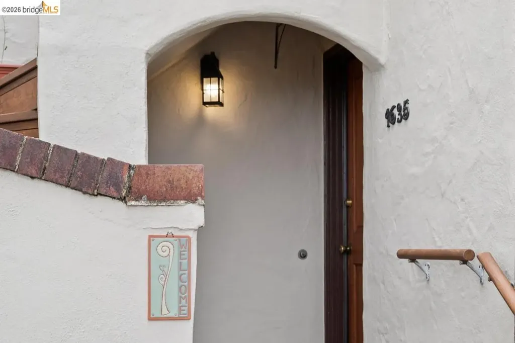 1635 Le Roy Avenue Berkeley CA 94709