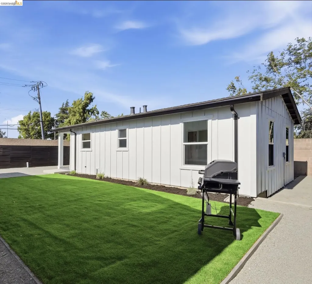 2717 D Street Antioch CA 94509