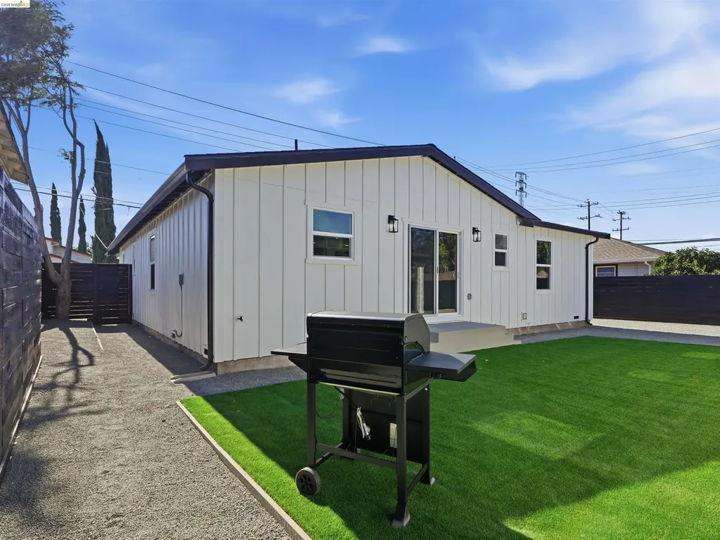2717 D Street Antioch CA 94509