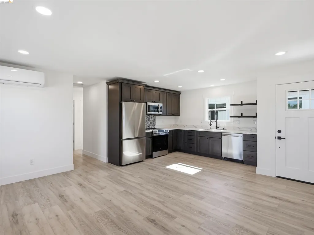 2717 D Street Antioch CA 94509
