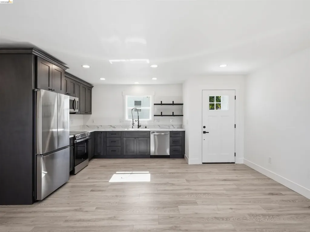 2717 D Street Antioch CA 94509