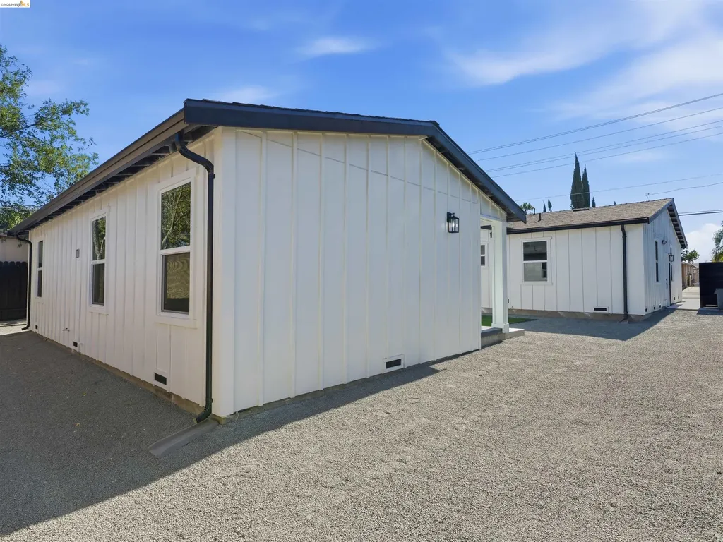 2717 D Street Antioch CA 94509