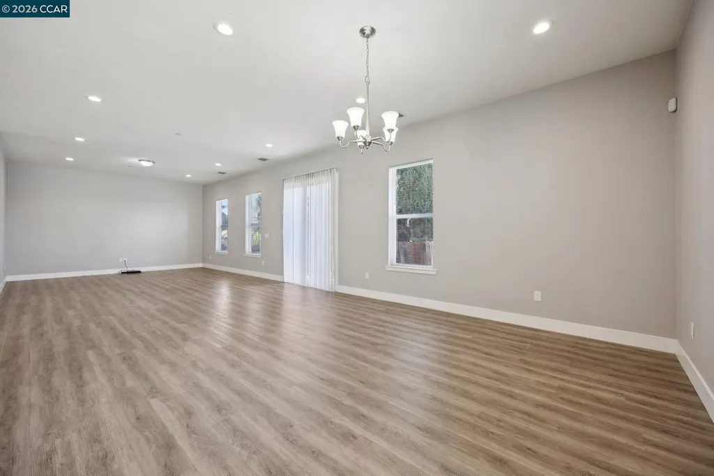 108 Redondo Drive Pittsburg CA 94565