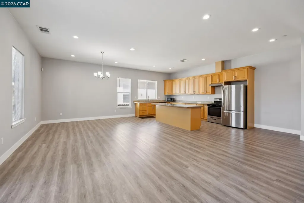 108 Redondo Drive Pittsburg CA 94565