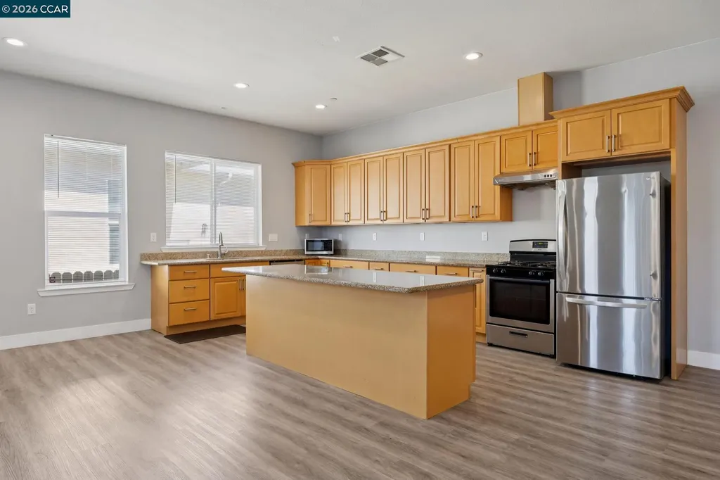 108 Redondo Drive Pittsburg CA 94565