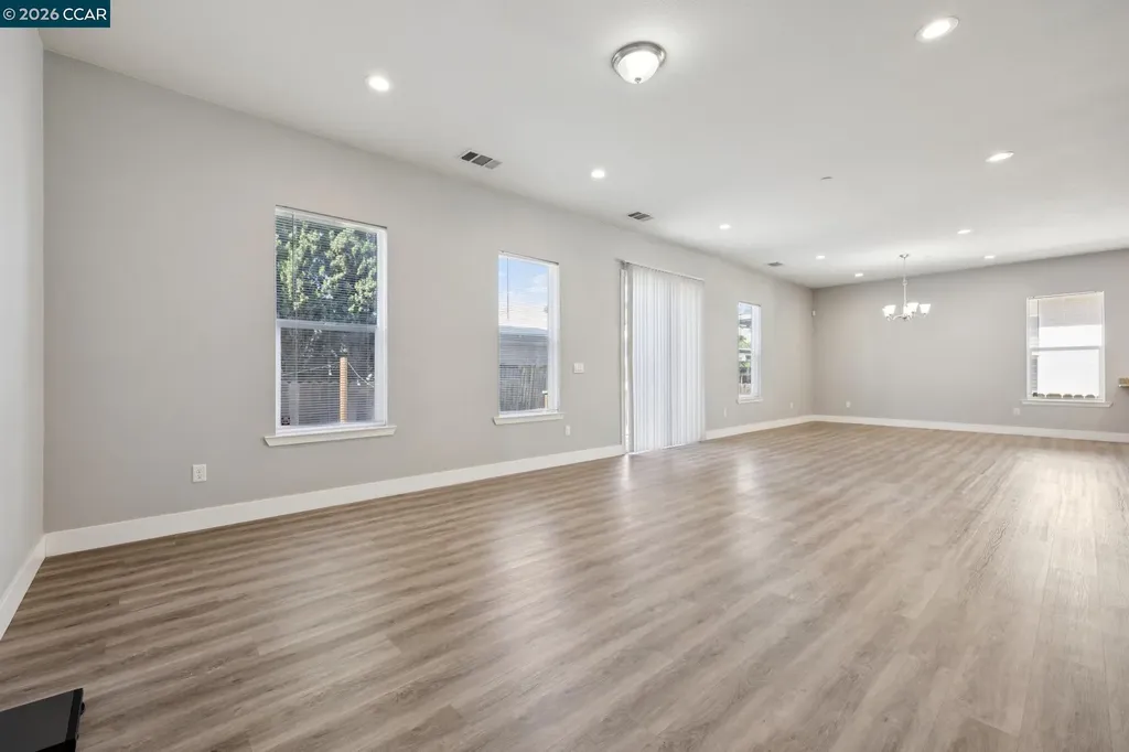 108 Redondo Drive Pittsburg CA 94565