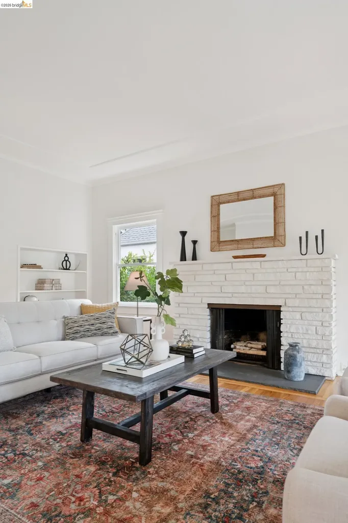 772 Vincente Avenue Berkeley CA 94707