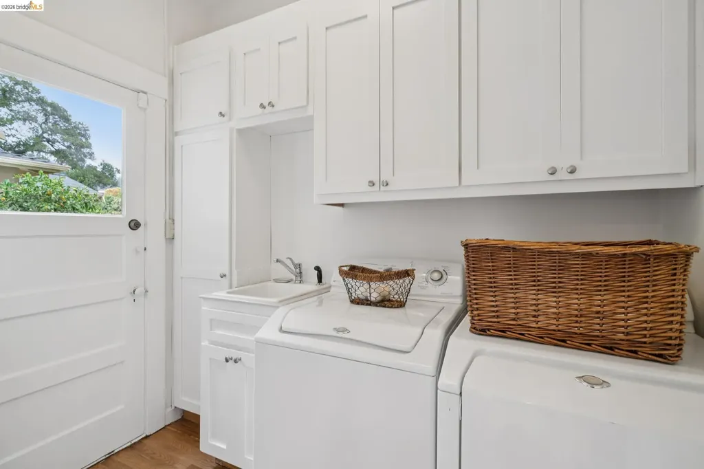 772 Vincente Avenue Berkeley CA 94707