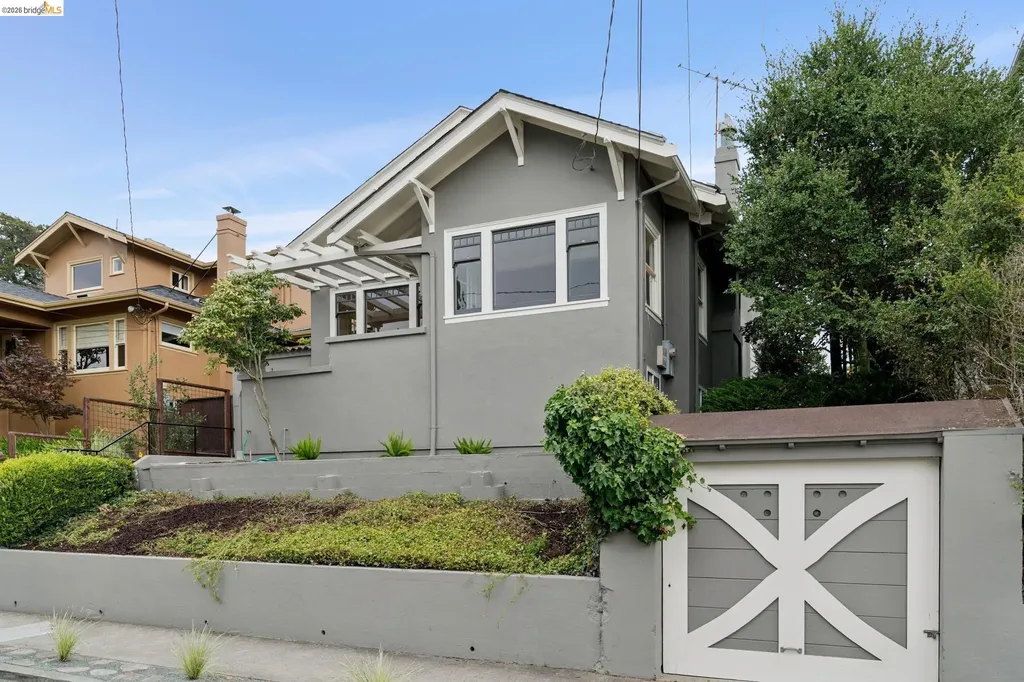 772 Vincente Avenue Berkeley CA 94707