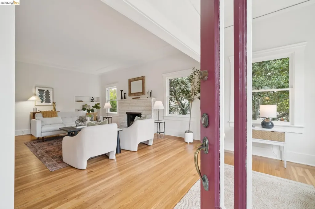 772 Vincente Avenue Berkeley CA 94707