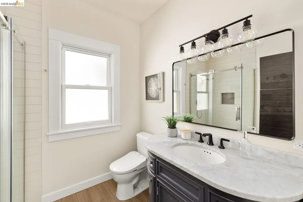 528 Haddon Road Oakland CA 94606