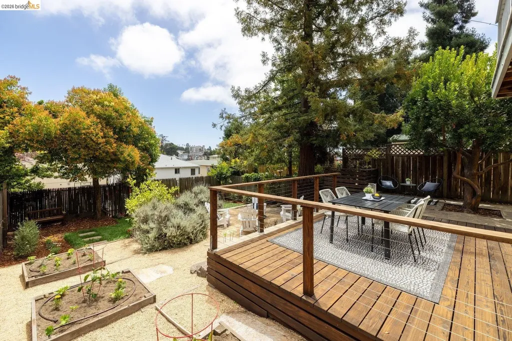 528 Haddon Road Oakland CA 94606