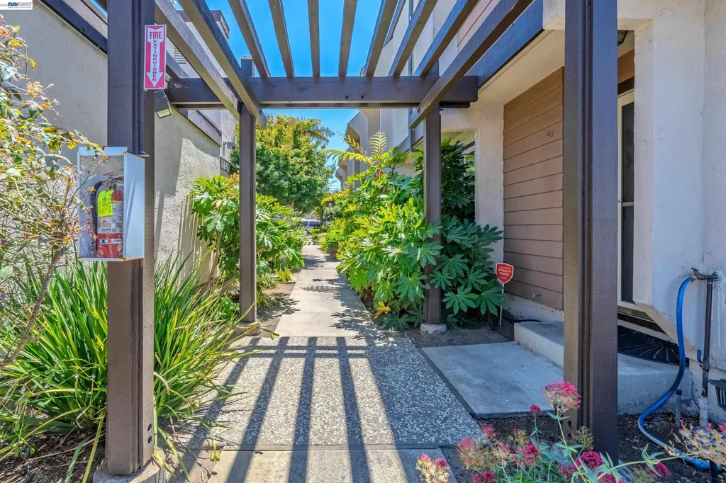 140 Castro Street San Leandro CA 94577