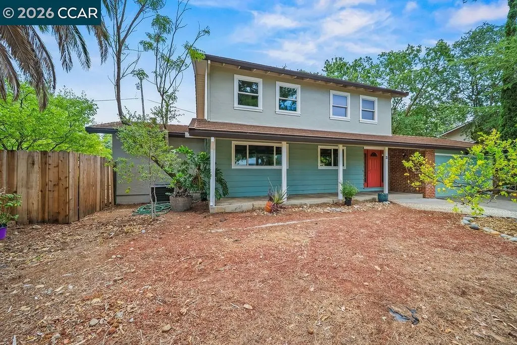 17 Eastbrook Court Clayton CA 94517