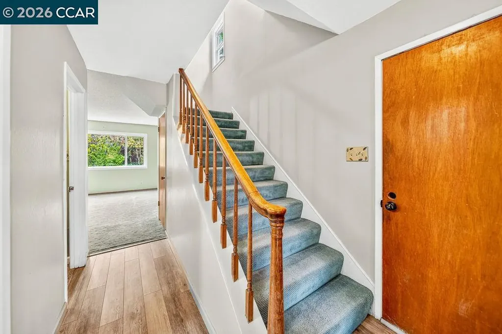 17 Eastbrook Court Clayton CA 94517