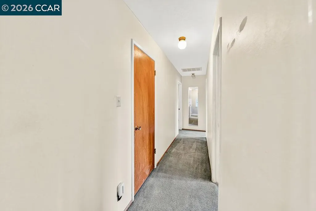 17 Eastbrook Court Clayton CA 94517