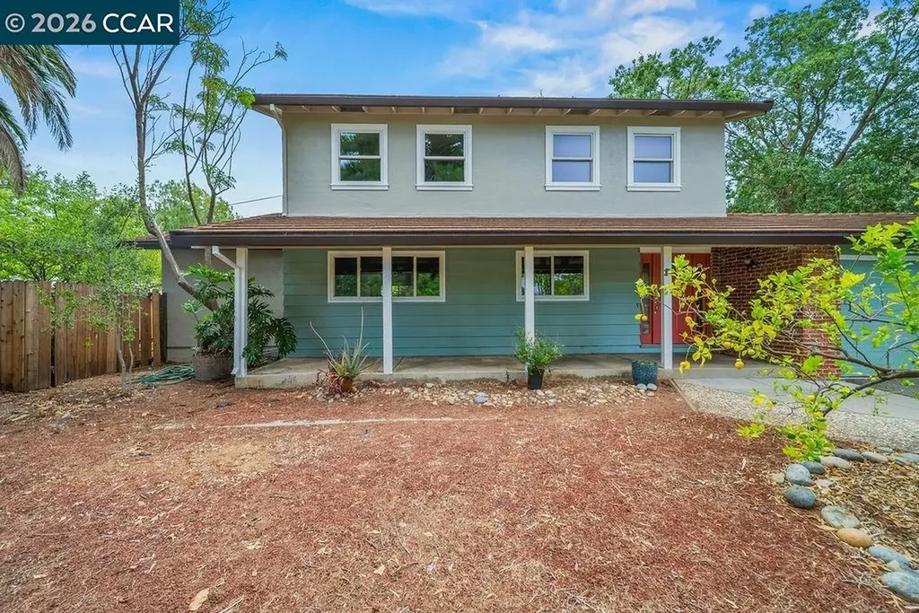 17 Eastbrook Court Clayton CA 94517