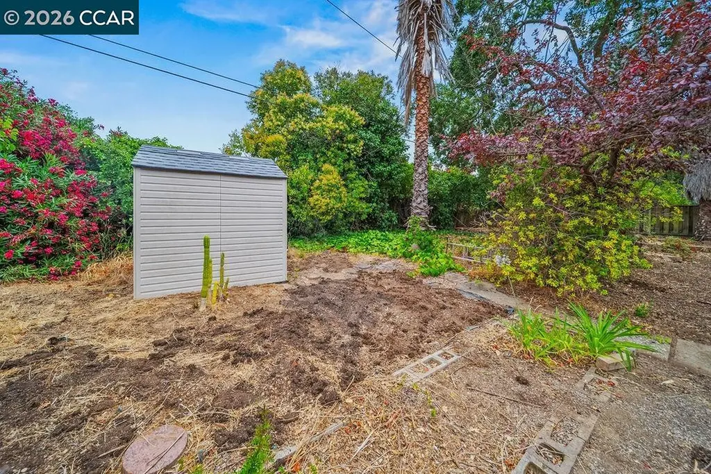 17 Eastbrook Court Clayton CA 94517