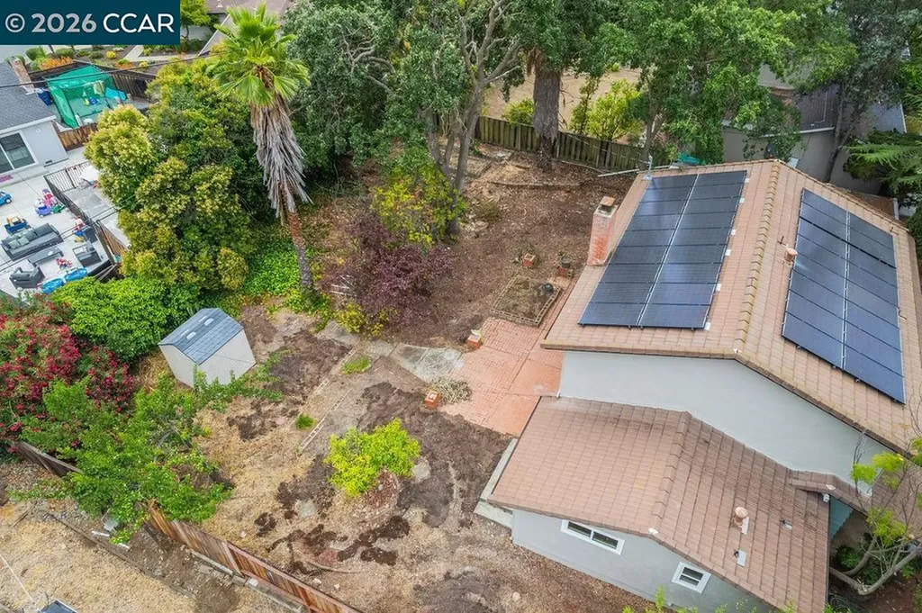 17 Eastbrook Court Clayton CA 94517