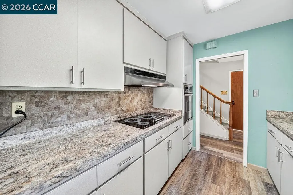 17 Eastbrook Court Clayton CA 94517
