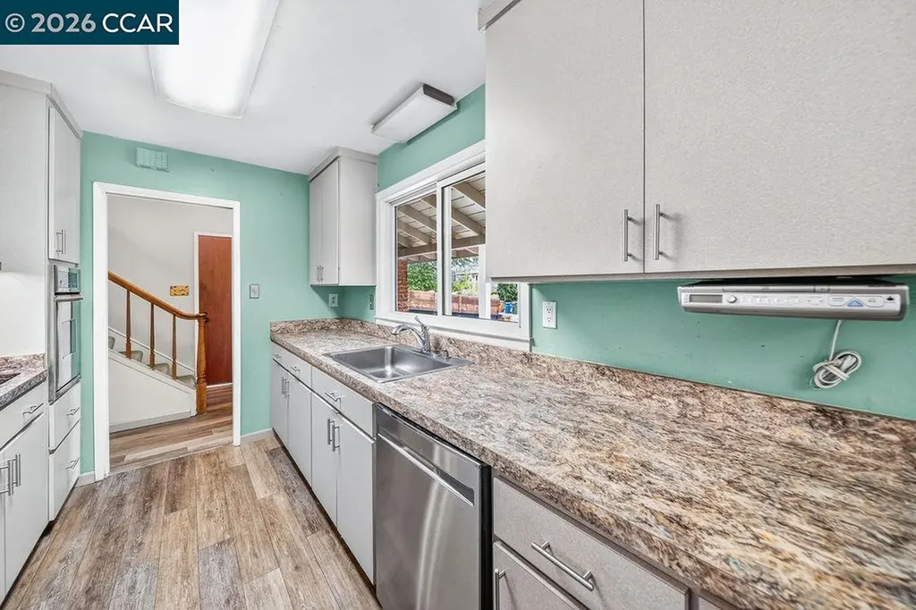 17 Eastbrook Court Clayton CA 94517