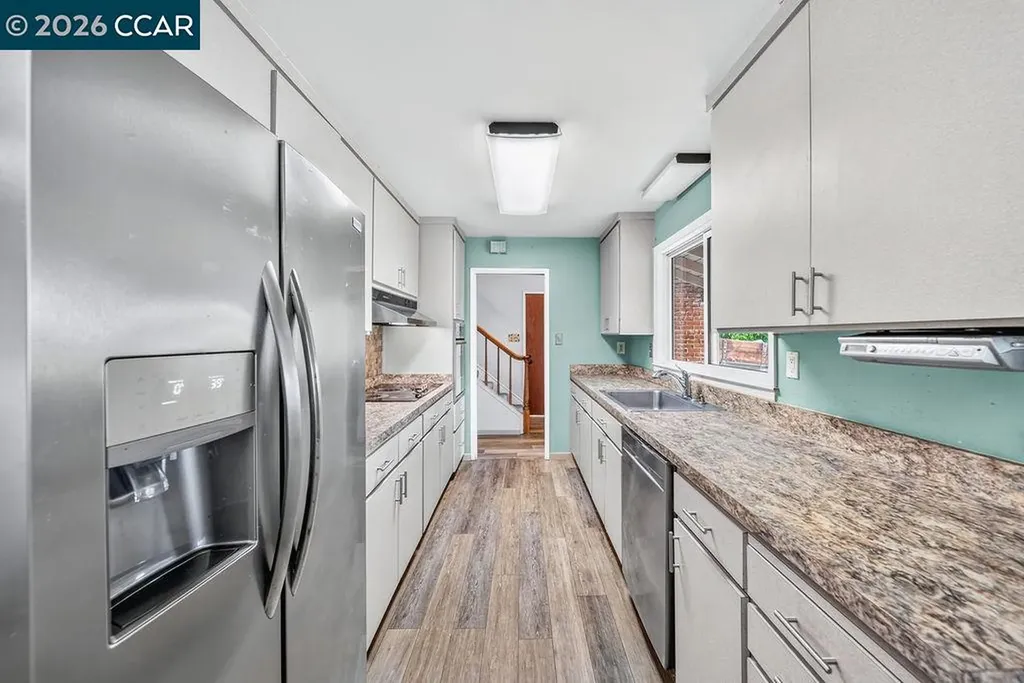 17 Eastbrook Court Clayton CA 94517