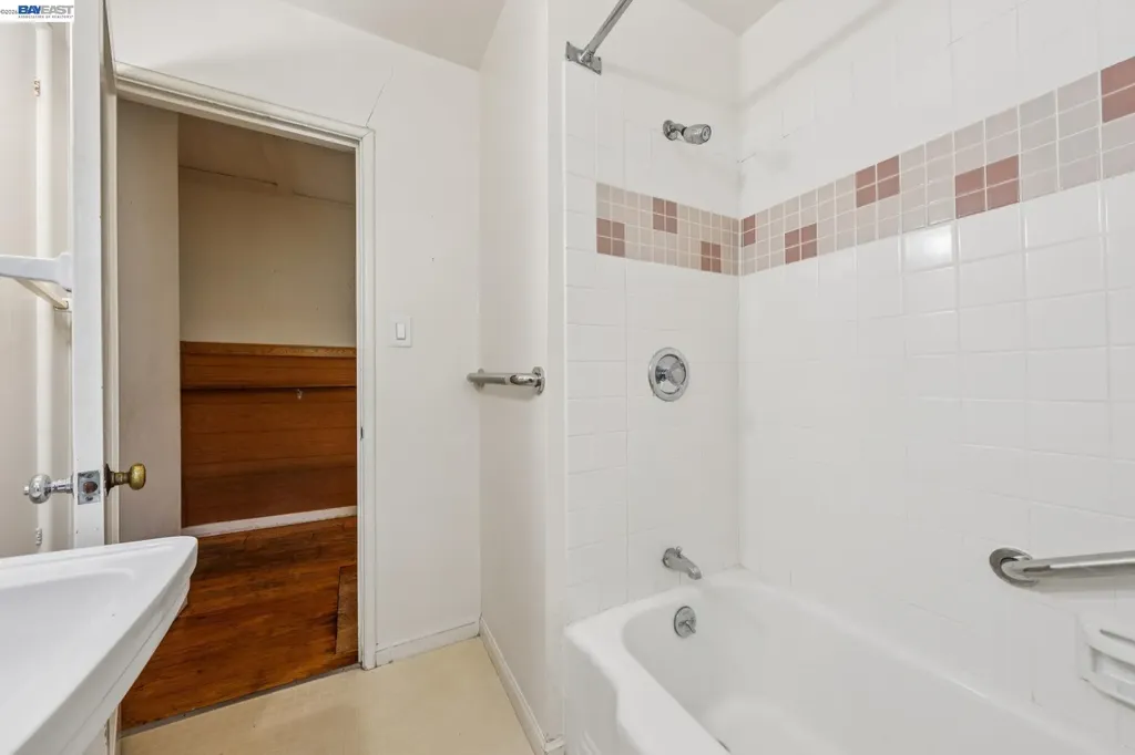 21 Monte Vista Road Orinda CA 94563
