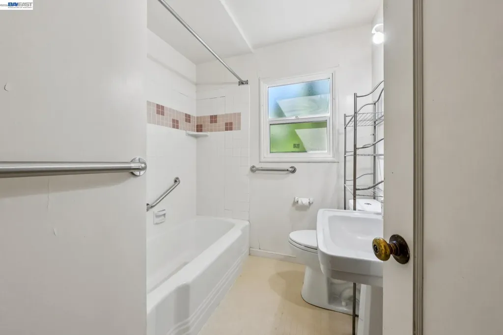 21 Monte Vista Road Orinda CA 94563