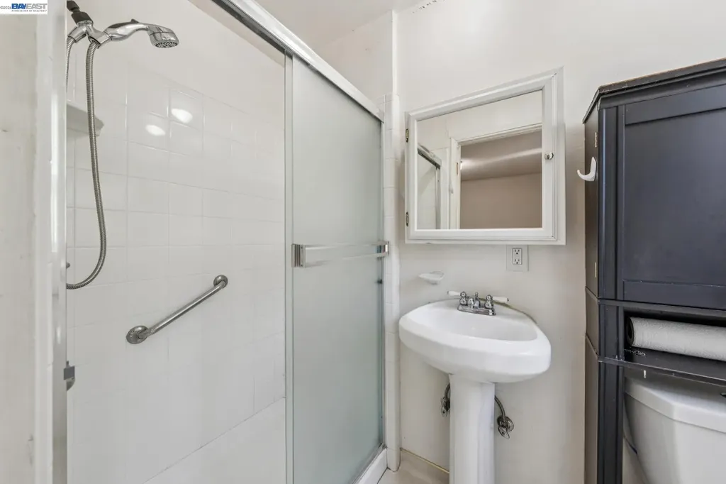 21 Monte Vista Road Orinda CA 94563