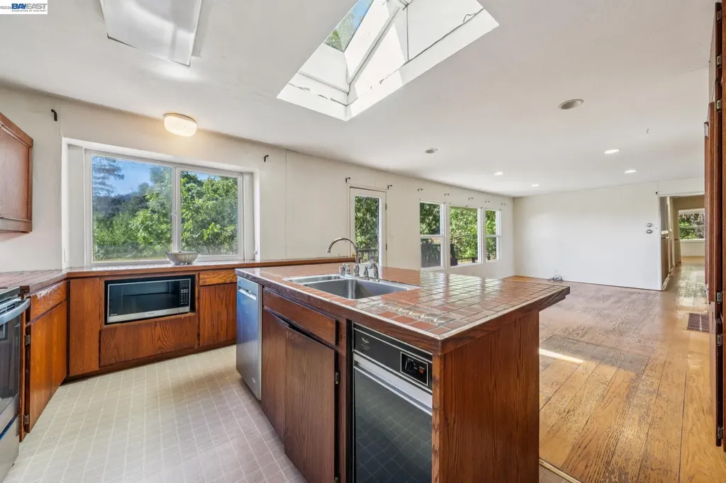 21 Monte Vista Road Orinda CA 94563