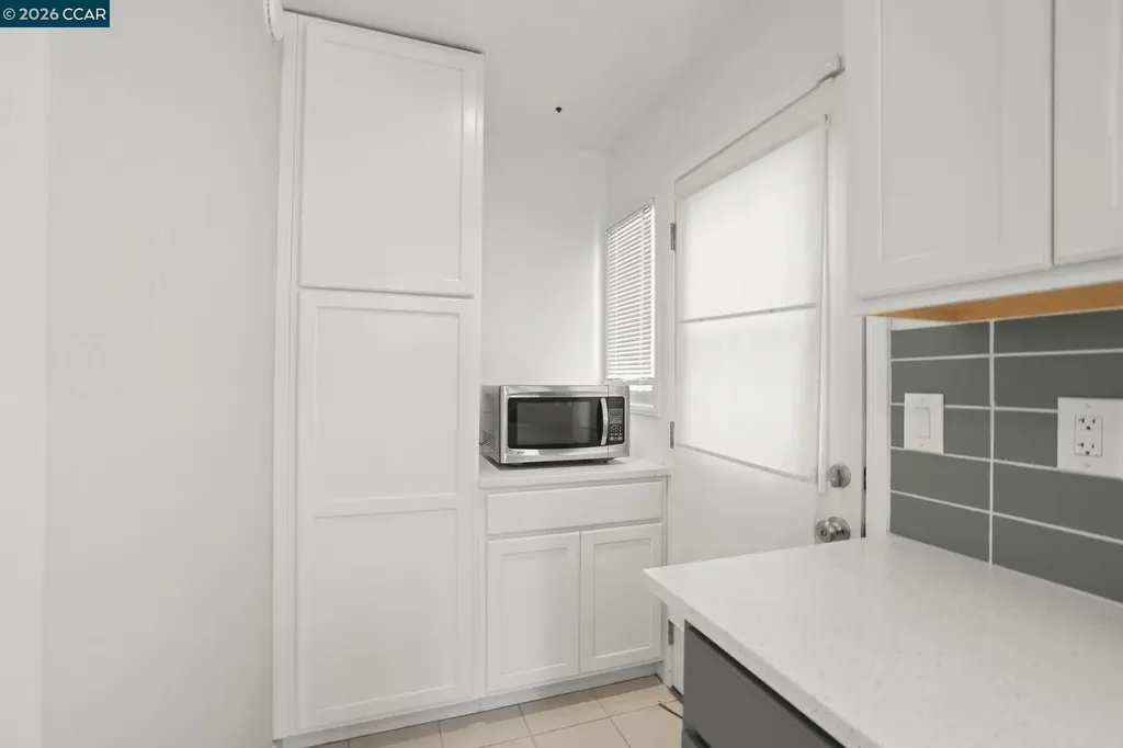 3306 Guido Oakland CA 94602