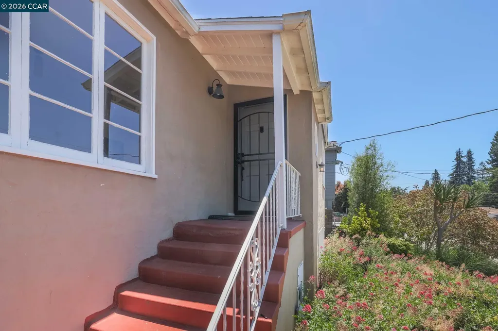 3306 Guido Oakland CA 94602