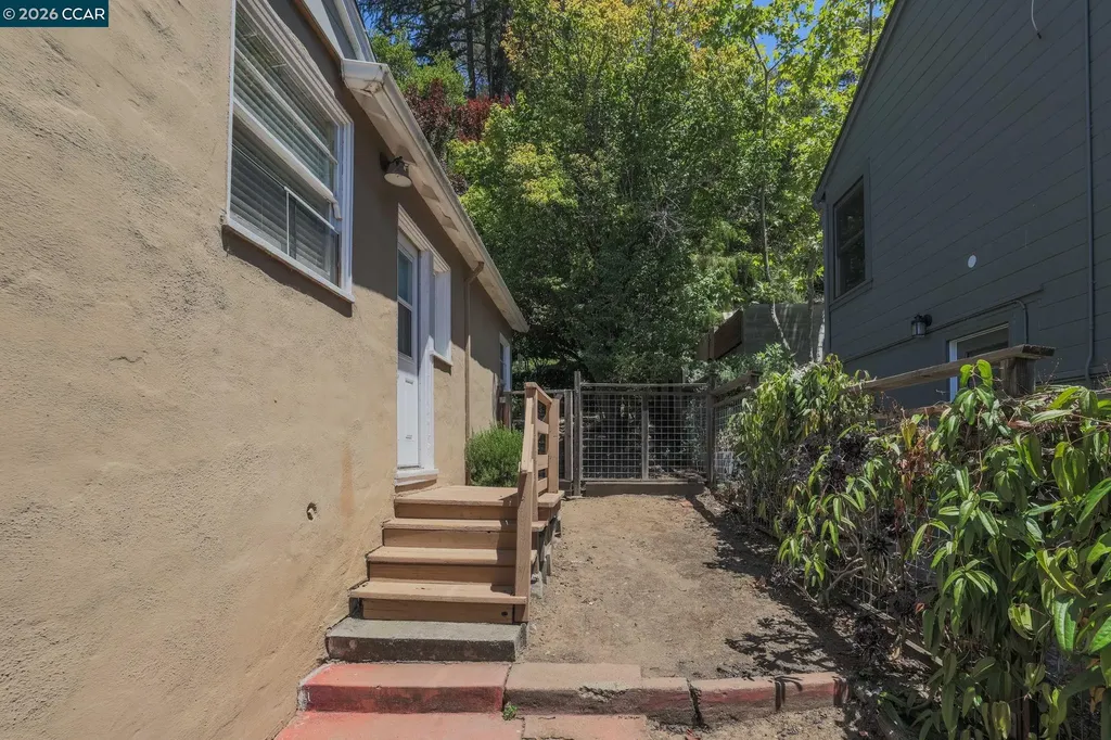 3306 Guido Oakland CA 94602