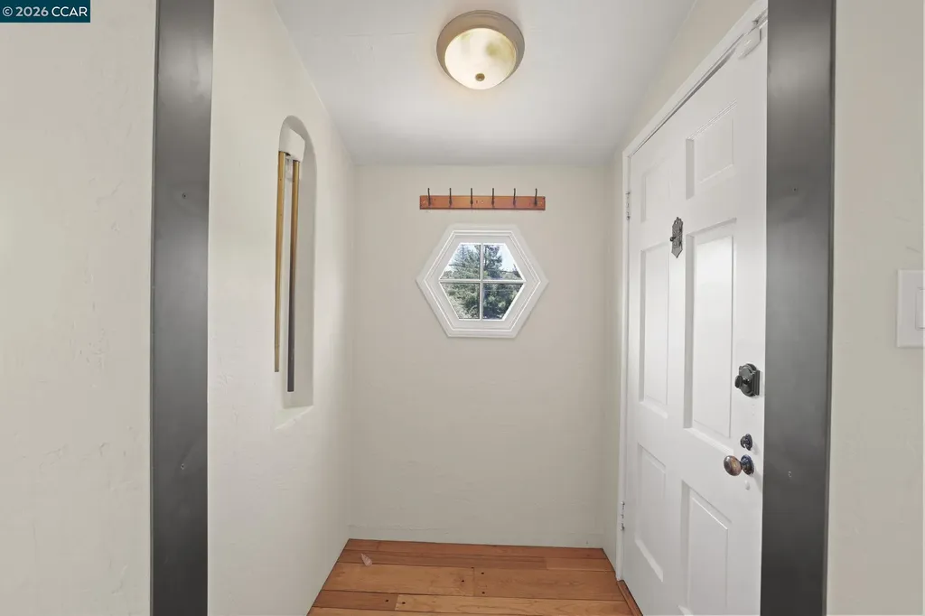 3306 Guido Oakland CA 94602