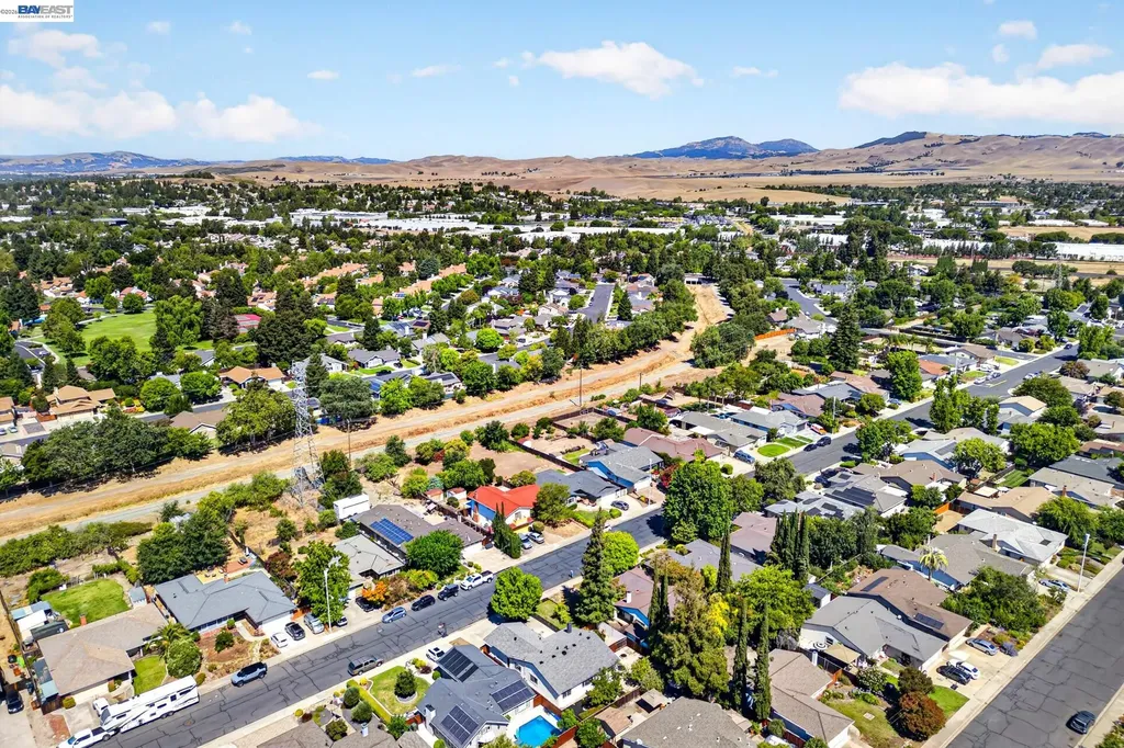 646 Joyce Street Livermore CA 94550