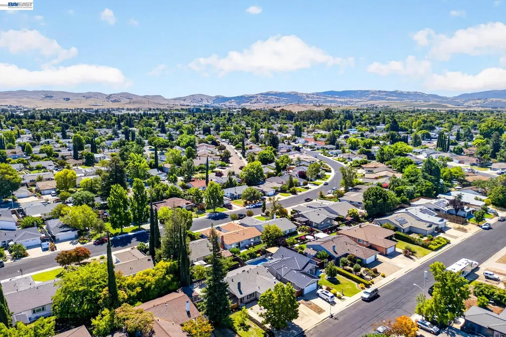 646 Joyce Street Livermore CA 94550