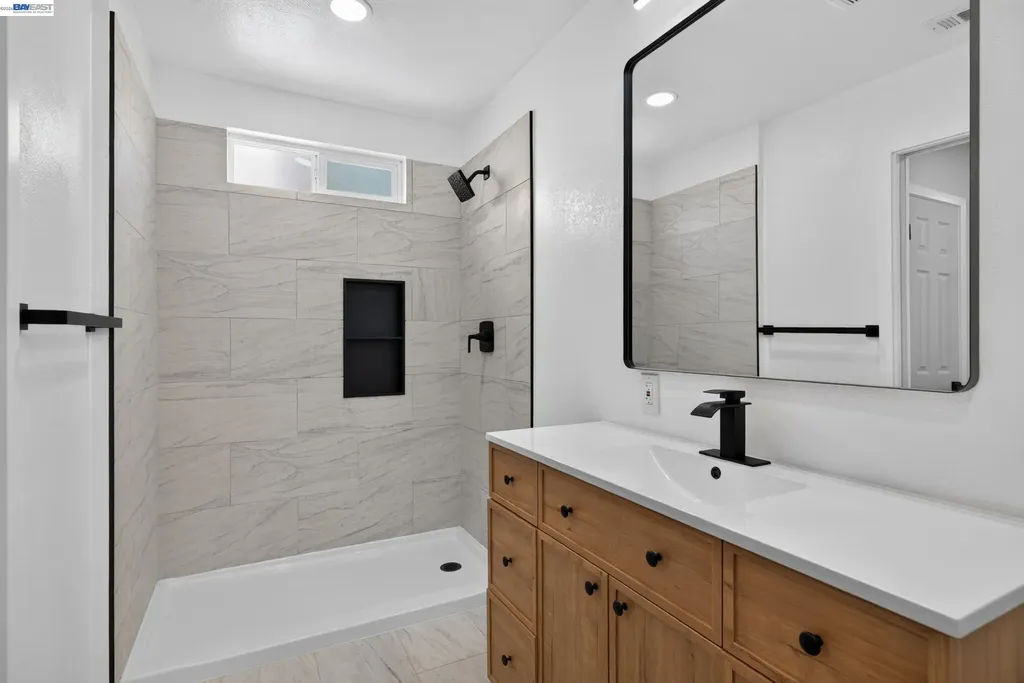 19515 Western Boulevard Hayward CA 94541