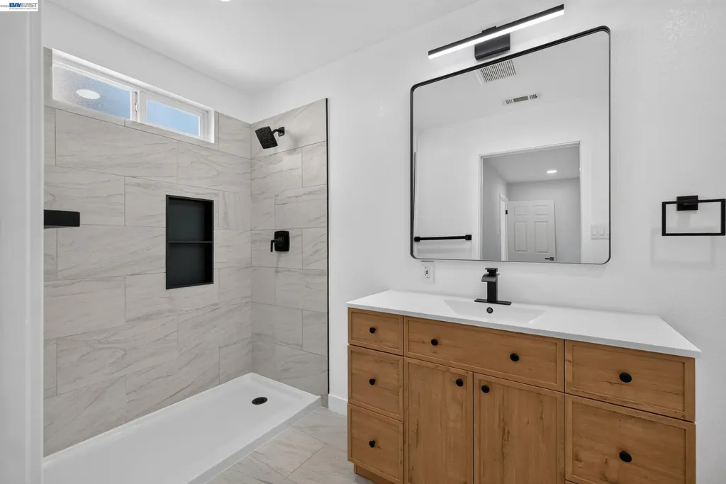 19515 Western Boulevard Hayward CA 94541