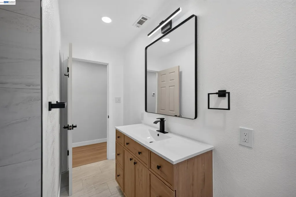 19515 Western Boulevard Hayward CA 94541