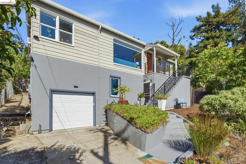 7308 Hillmont Oakland CA 94605